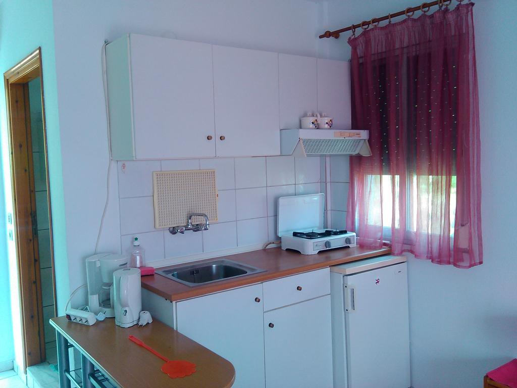 House Mantesos Apartamento Koínira Exterior foto