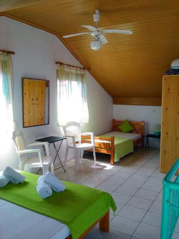 House Mantesos Apartamento Koínira Exterior foto