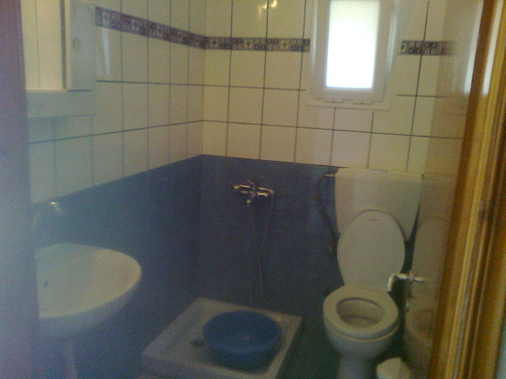 House Mantesos Apartamento Koínira Quarto foto